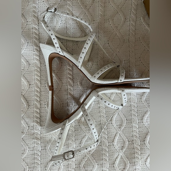 Steve Madden Silver Studded White Heels “Amour” Style Various Sizes - Picture 10 of 16